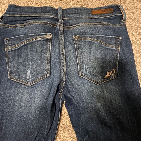 Express Mia Mid Rise Legging Jeans - Picture 4 of 5